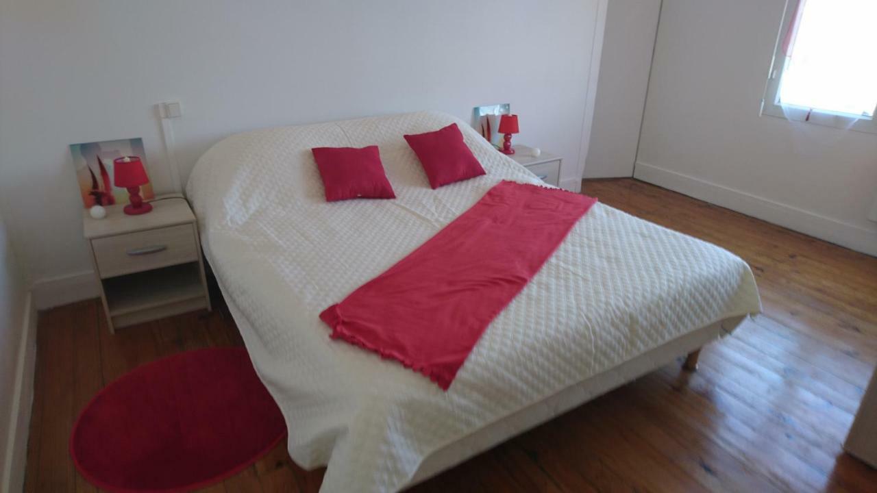 Appartement De 79 M² A 500 Metres De La Cure Jonzac Buitenkant foto