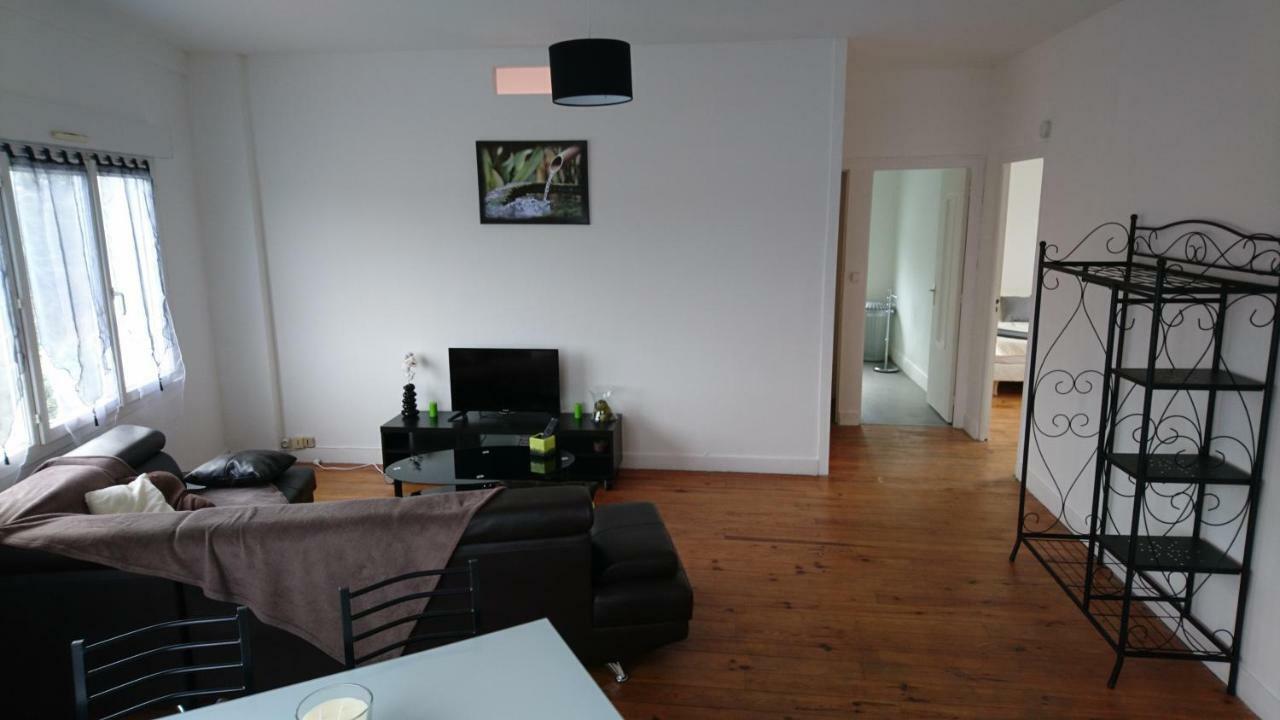 Appartement De 79 M² A 500 Metres De La Cure Jonzac Buitenkant foto