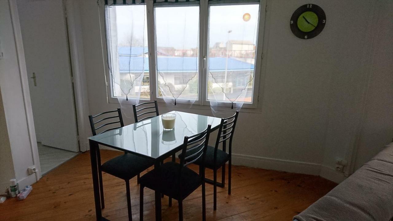 Appartement De 79 M² A 500 Metres De La Cure Jonzac Buitenkant foto